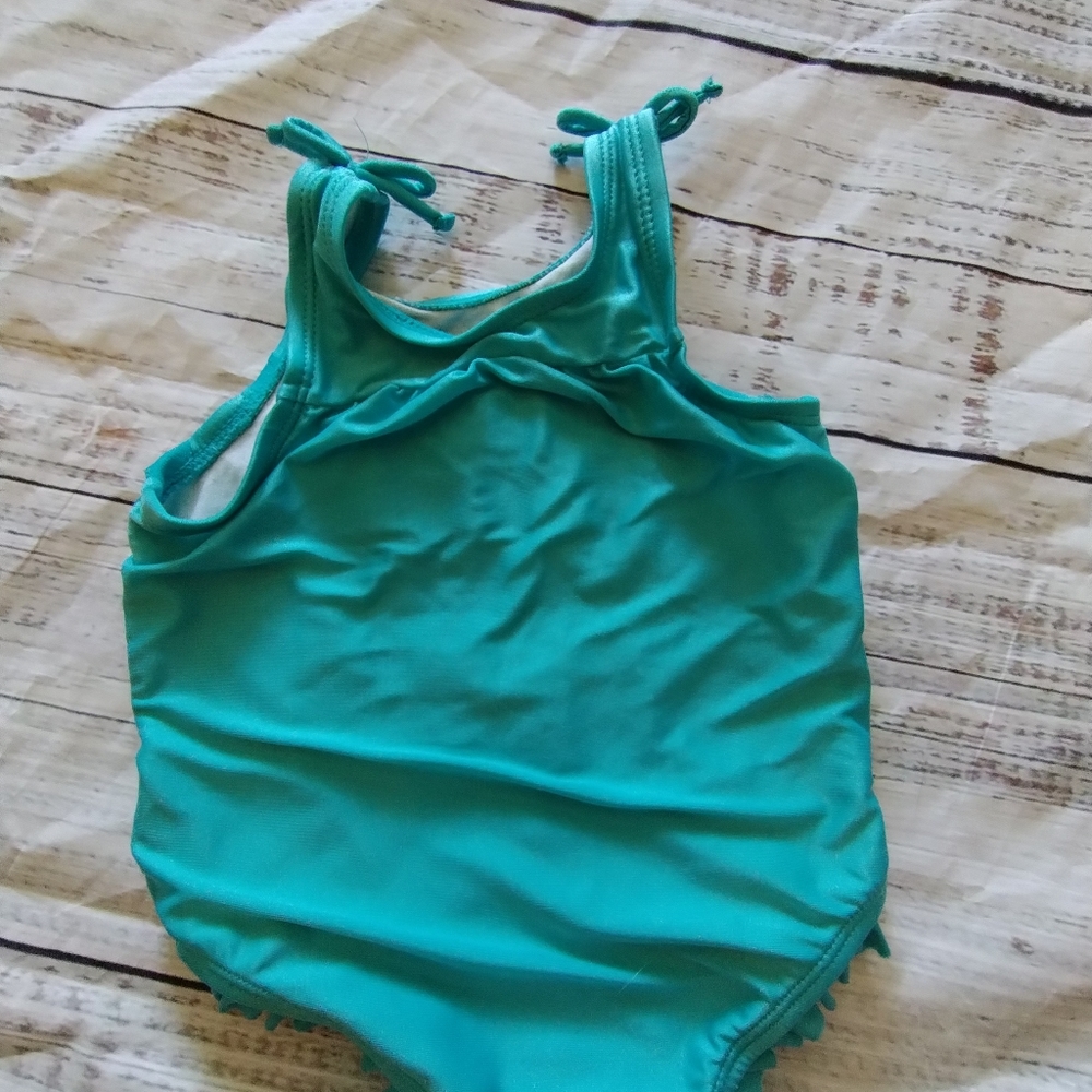Swimsuit - Picture 4 of 5